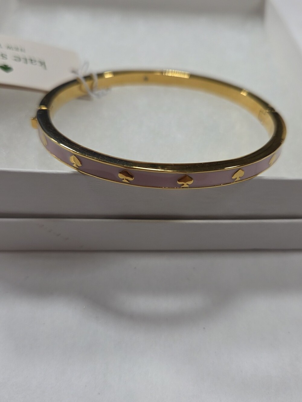Kate Spade Chalk Pink Spot The Spade Enamel Hinged Bangle - Picture 3 of 11
